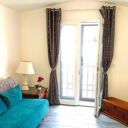 Chic Apartment Фиумичино Екстериор снимка